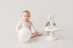 photo en studio enfant qui fête ses un ans